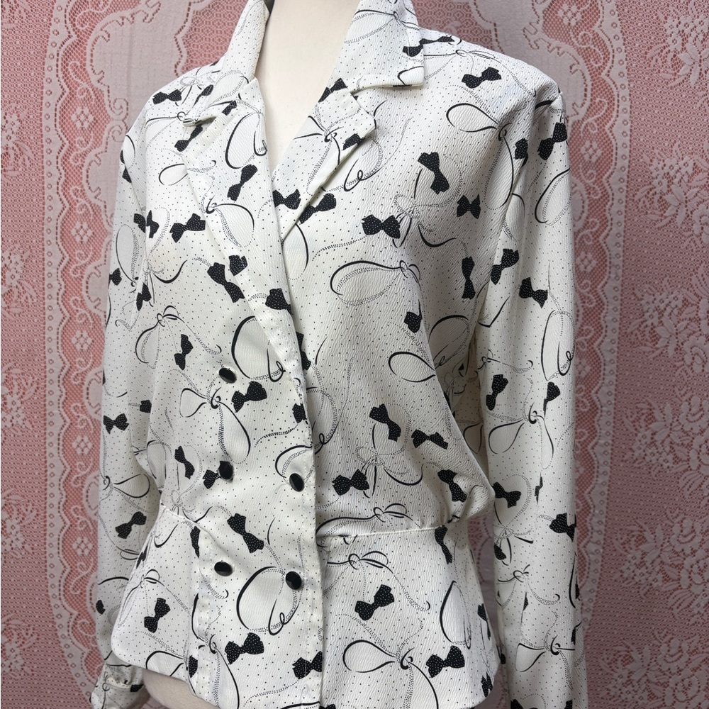 Stylish Women's Printed Blouse - Black and White